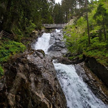 Camping Bella Austria Sankt Peter am Kammersberg Bagian luar foto