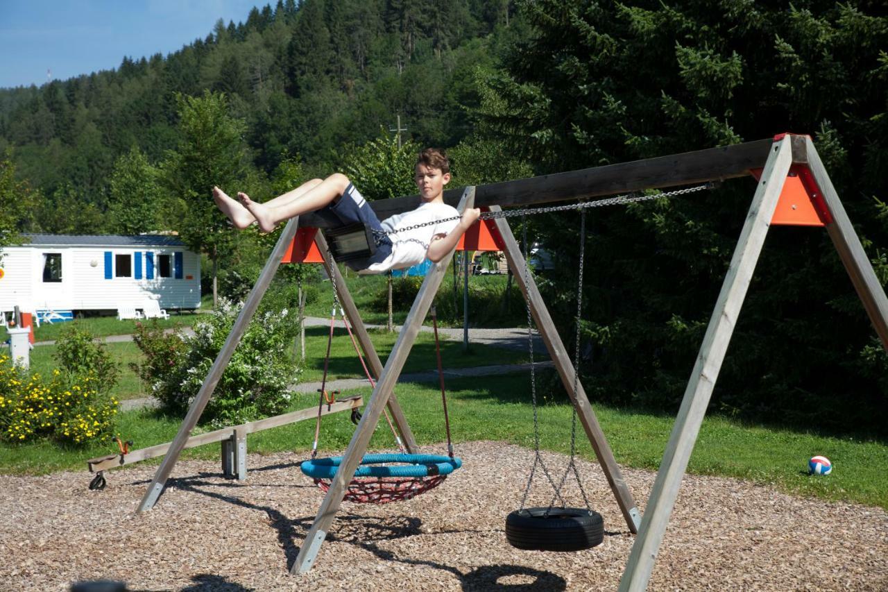 Camping Bella Austria Sankt Peter am Kammersberg Bagian luar foto